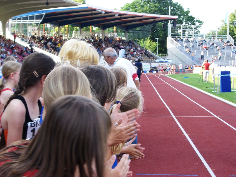 778x577 pixels (321K)