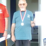 Gerhard im Trikot memorian Sohn Heiko
