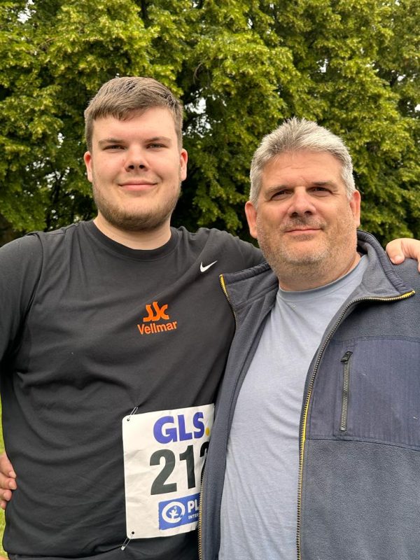 4954ddf4-a31f-4378-b83a-db53d8fdbdc3 2